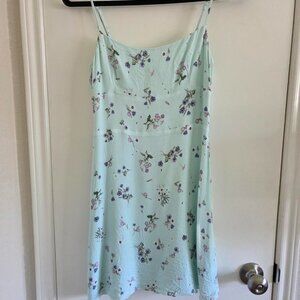 Mint Aritzia Sunday Best floral mini dress